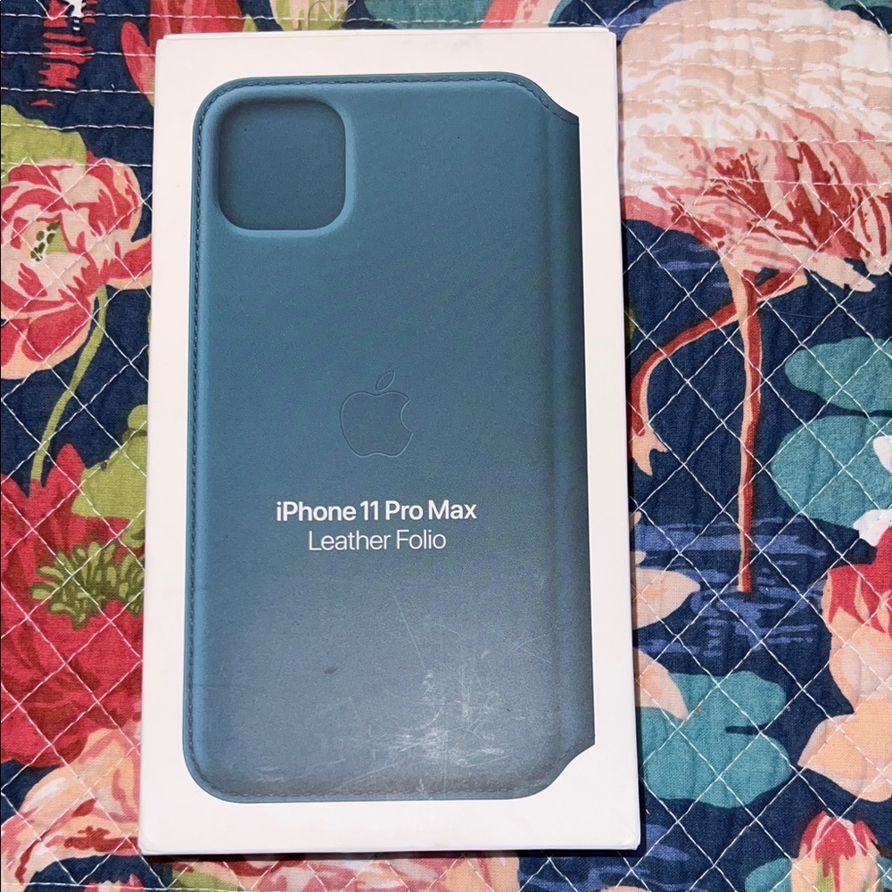 iPhone 11 Pro Max 🦩 Leather Folio Case - Peacock -